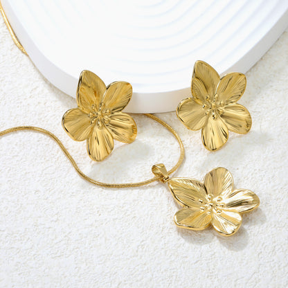 The Elara Jewelry Set