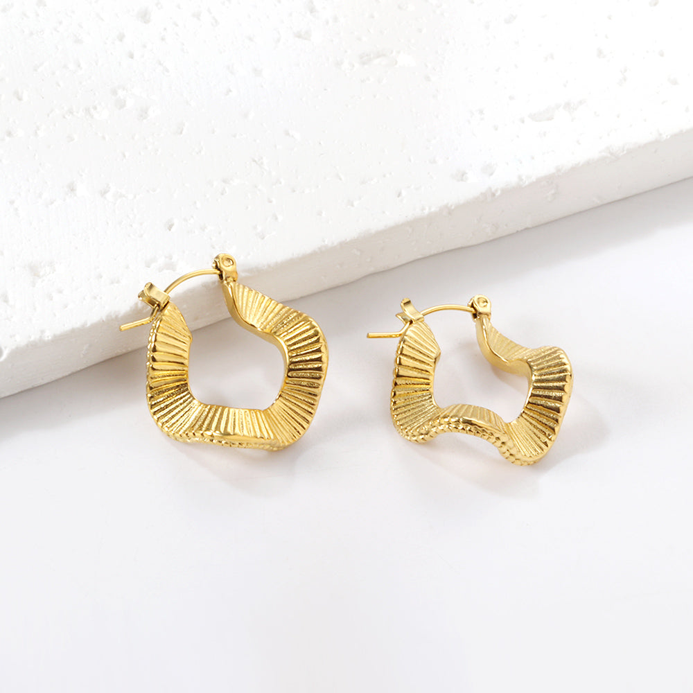 The Luna Hoops