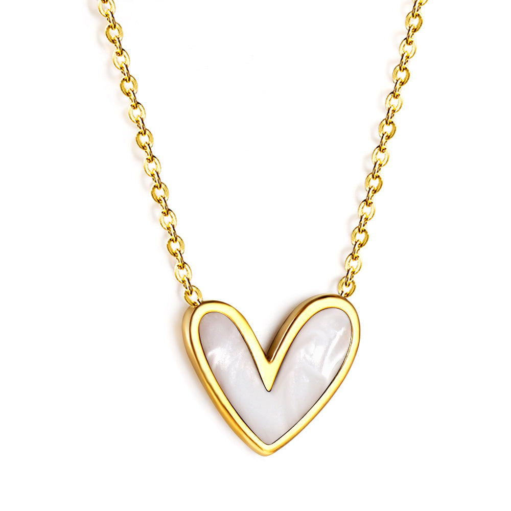 The Amora Necklace